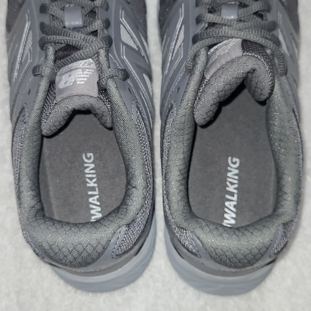 New Balance Womens 847v3 Walking Shoes Size 6.5 4E - Picture 5 of 8